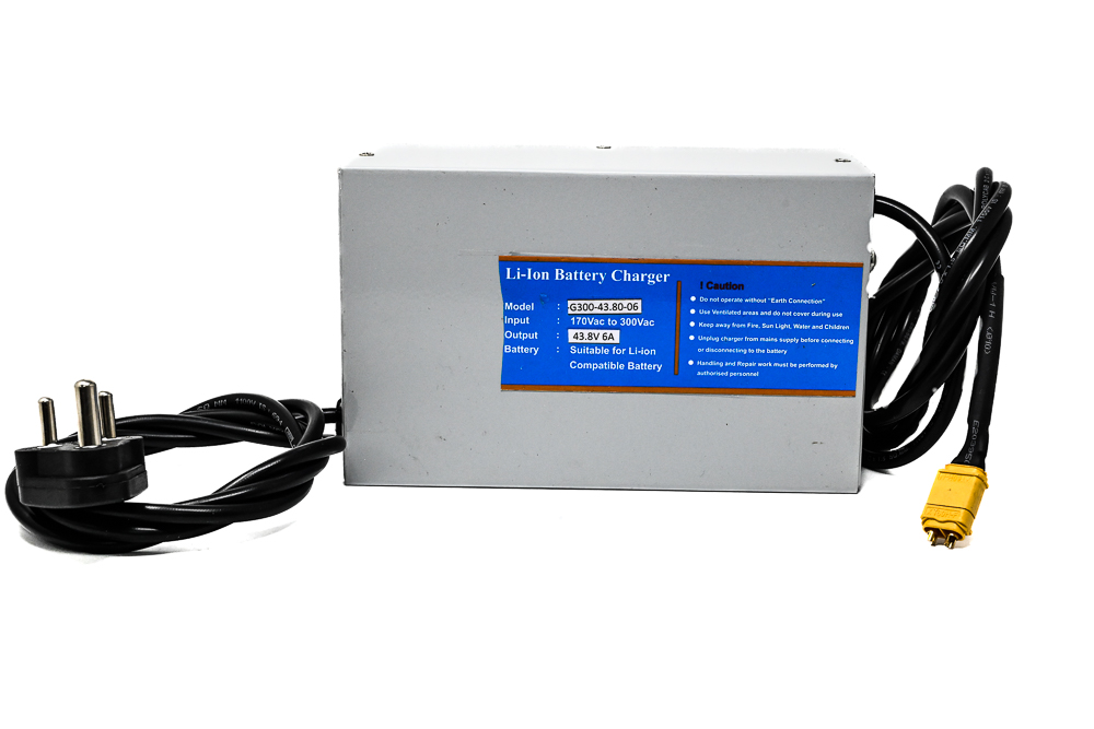 Battery Charger 12S LFP 43.8V 6A with XT60 Connector-image-4